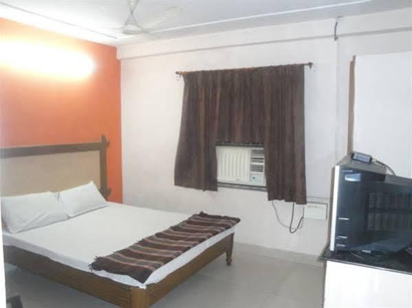Oyo Hotel Lakshmi Paradise Βιζαχαπατνάμ Εξωτερικό φωτογραφία