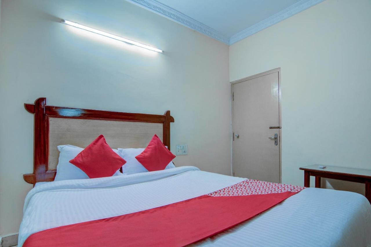 Oyo Hotel Lakshmi Paradise Βιζαχαπατνάμ Εξωτερικό φωτογραφία
