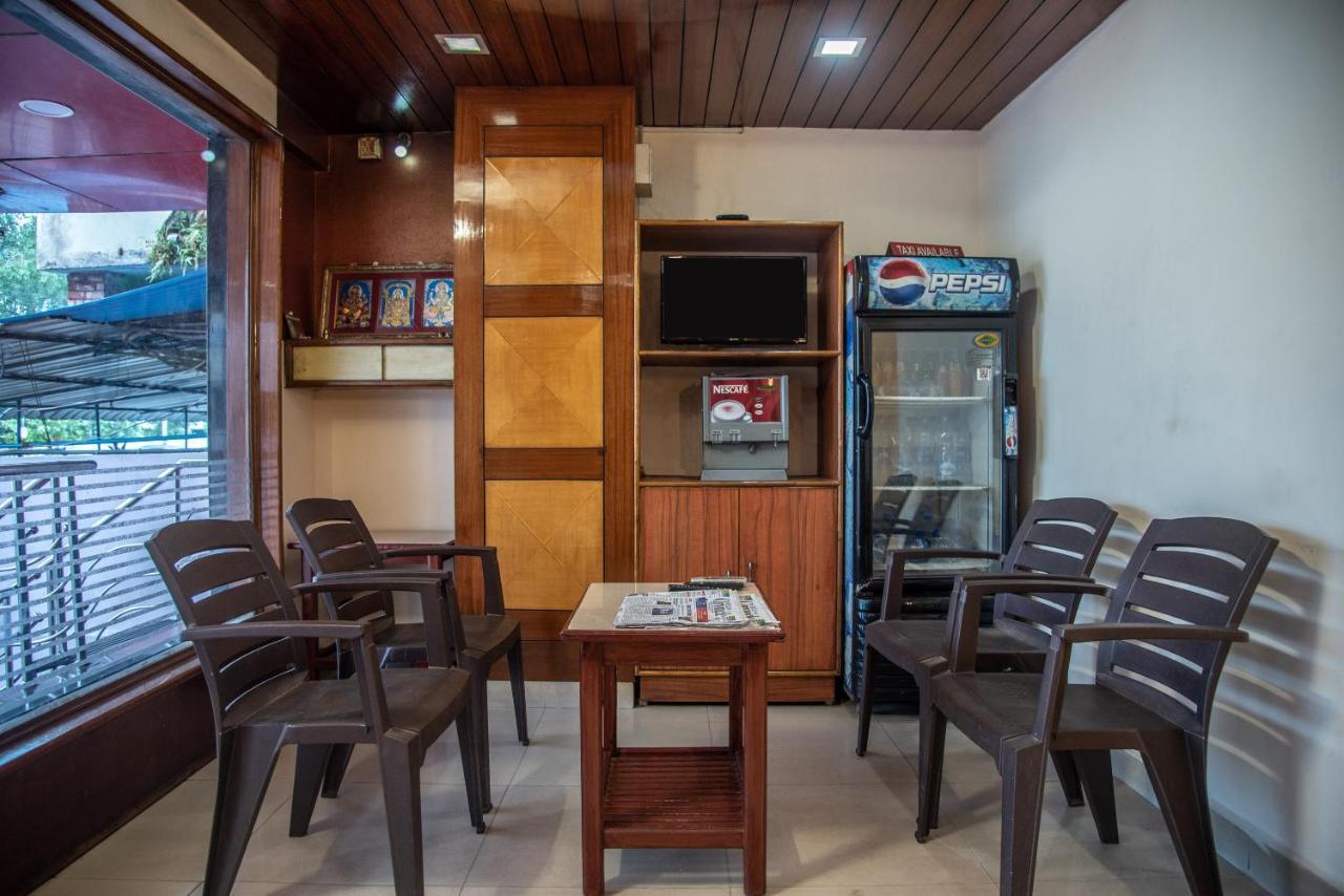 Oyo Hotel Lakshmi Paradise Βιζαχαπατνάμ Εξωτερικό φωτογραφία