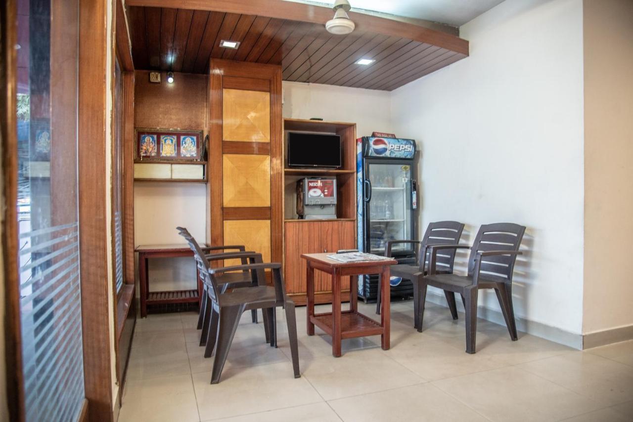 Oyo Hotel Lakshmi Paradise Βιζαχαπατνάμ Εξωτερικό φωτογραφία